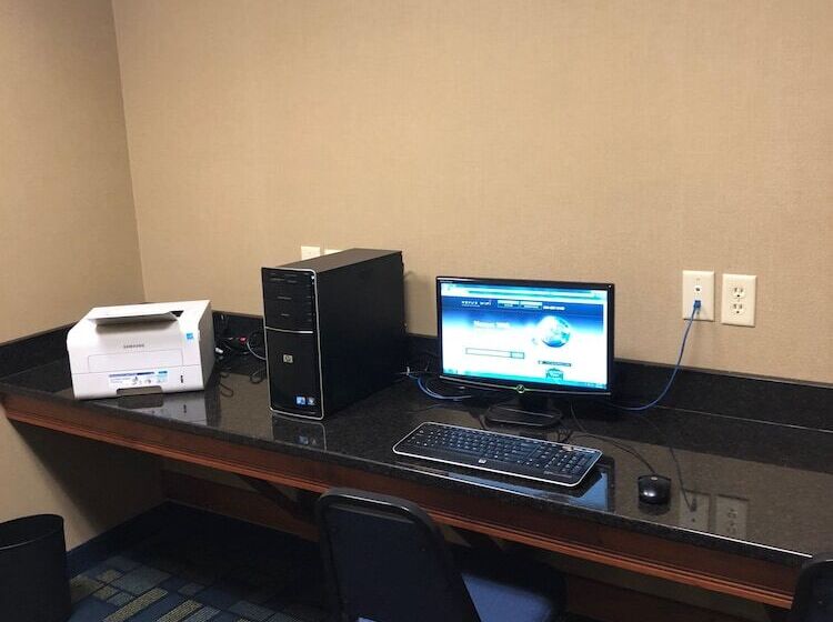 ホテル Country View Inn & Suites