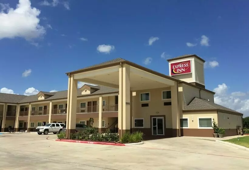 Hotelli Express Inn