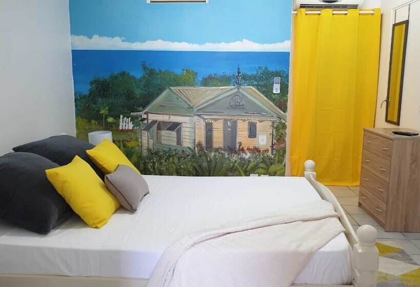 هتل L Oeil Dans Le Bleu