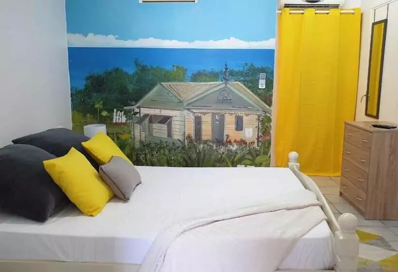 هتل L Oeil Dans Le Bleu