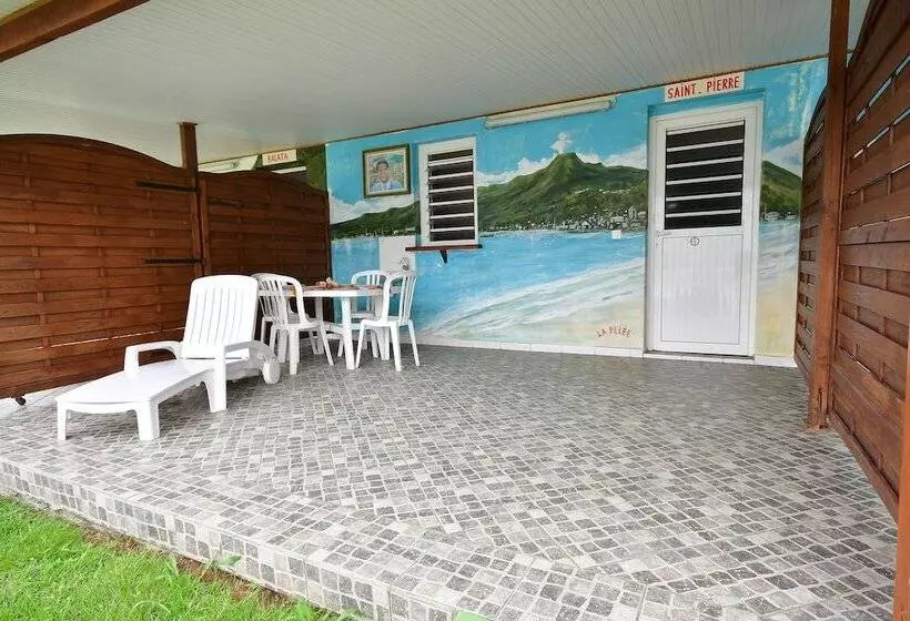 هتل L Oeil Dans Le Bleu