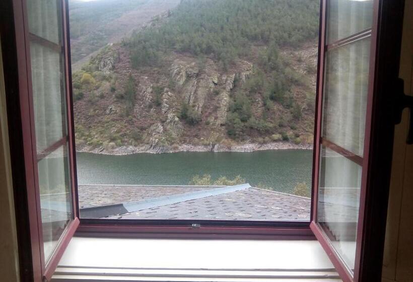 فندق Las Grandas