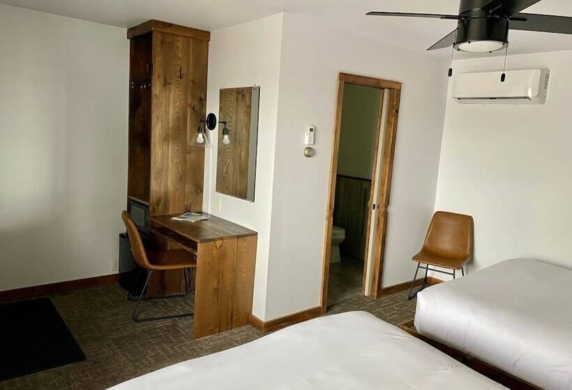 モーテル Aqua Aire Inn & Suites