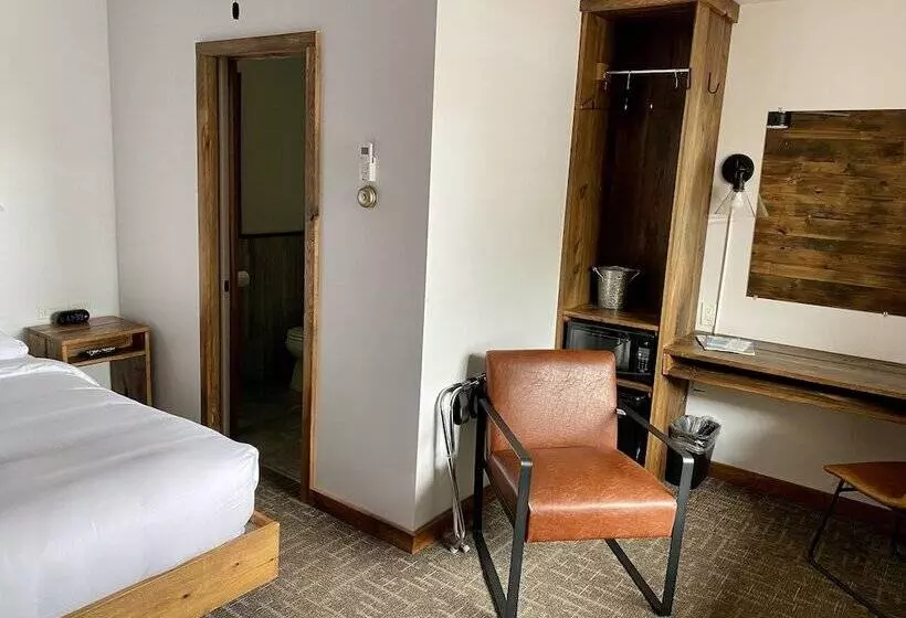 モーテル Aqua Aire Inn & Suites