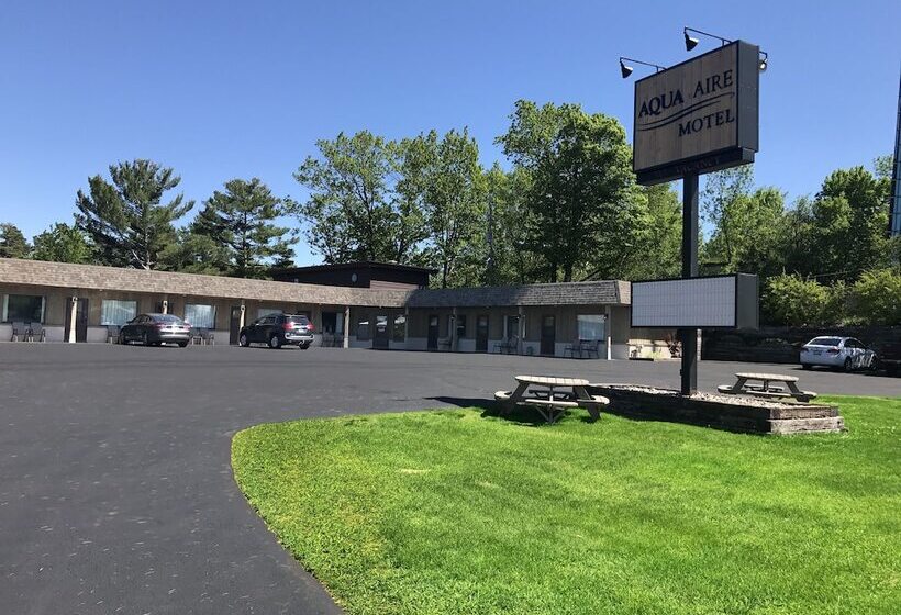 モーテル Aqua Aire Inn & Suites
