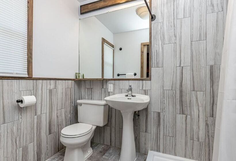 モーテル Aqua Aire Inn & Suites