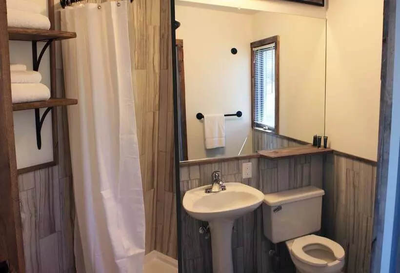 モーテル Aqua Aire Inn & Suites