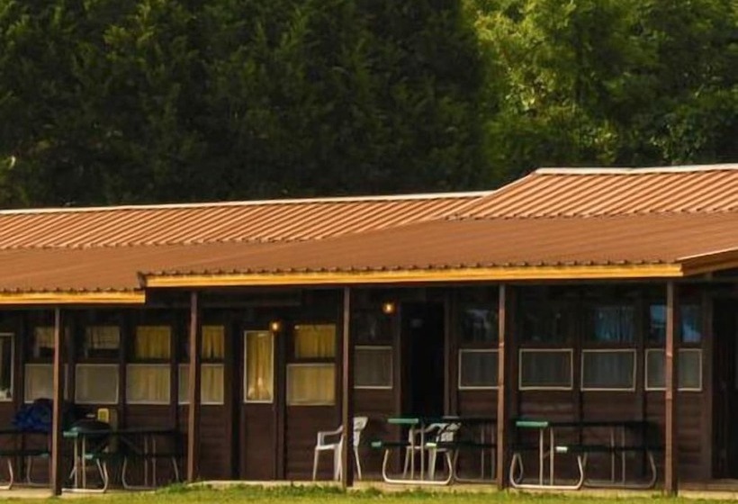 Motel Coppermine Lodge