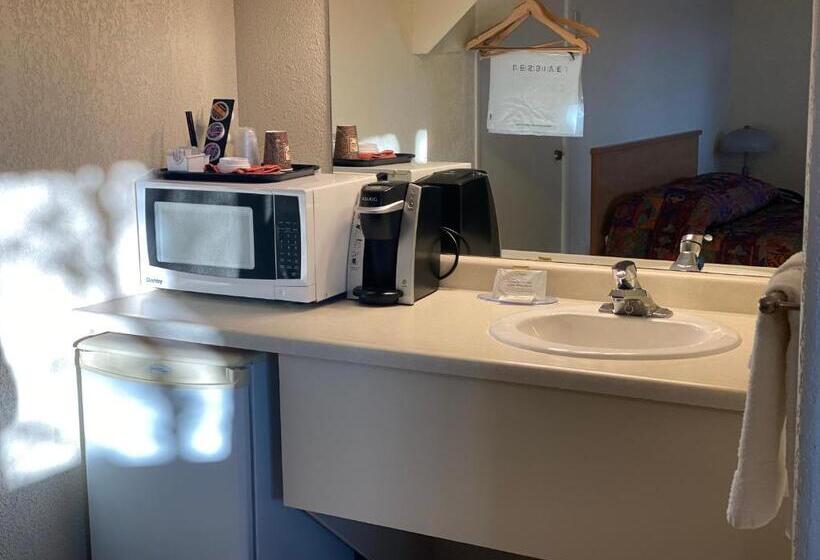 מוטל Prairie Mountain Inn