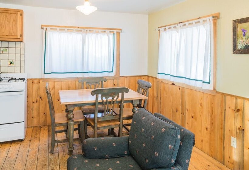 The Cabins At Historic Columbine