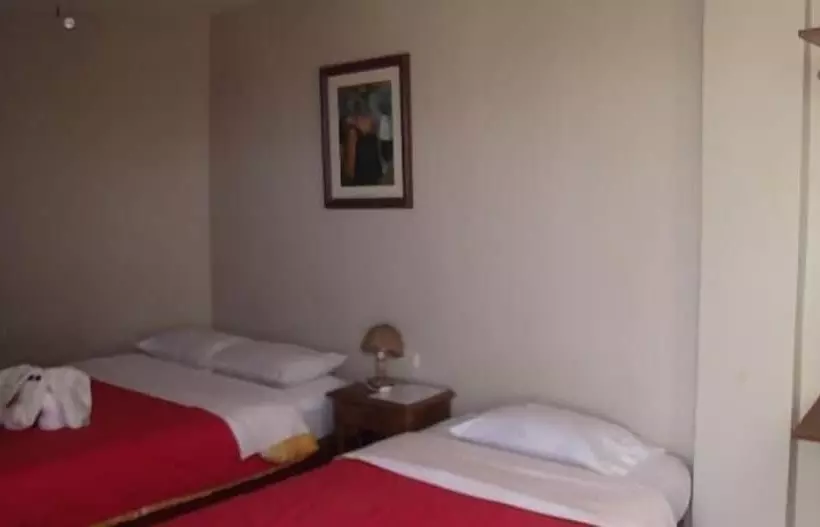 ユースホステル Las Brisas Hostal