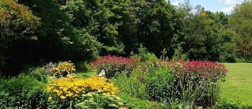 مبيت وإفطار Beaver Pond Farm Inn