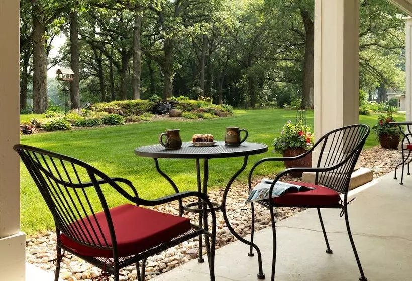 Aamiaismajoitus (B&B) The Oakwood Inn – Adults Only