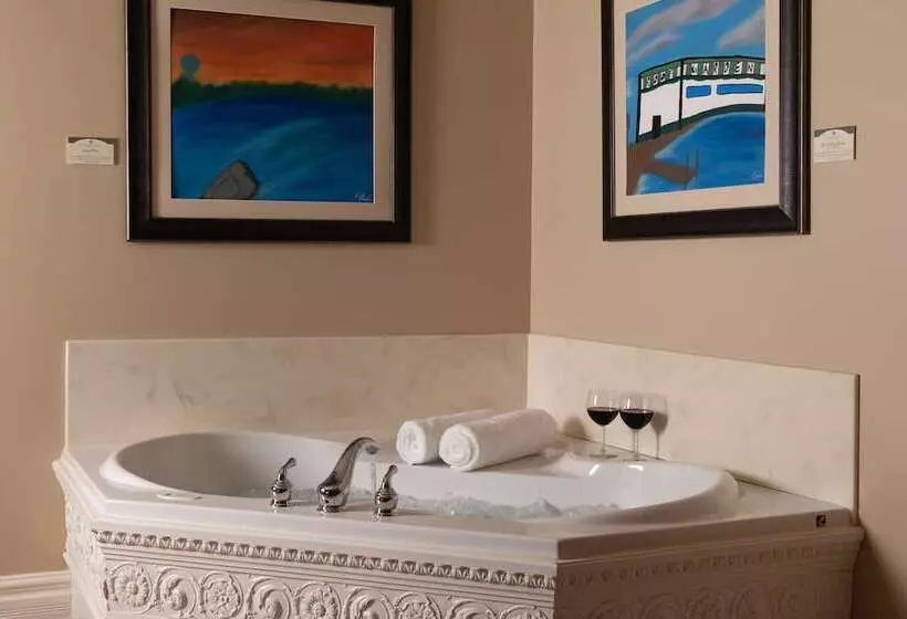 Aamiaismajoitus (B&B) The Oakwood Inn – Adults Only