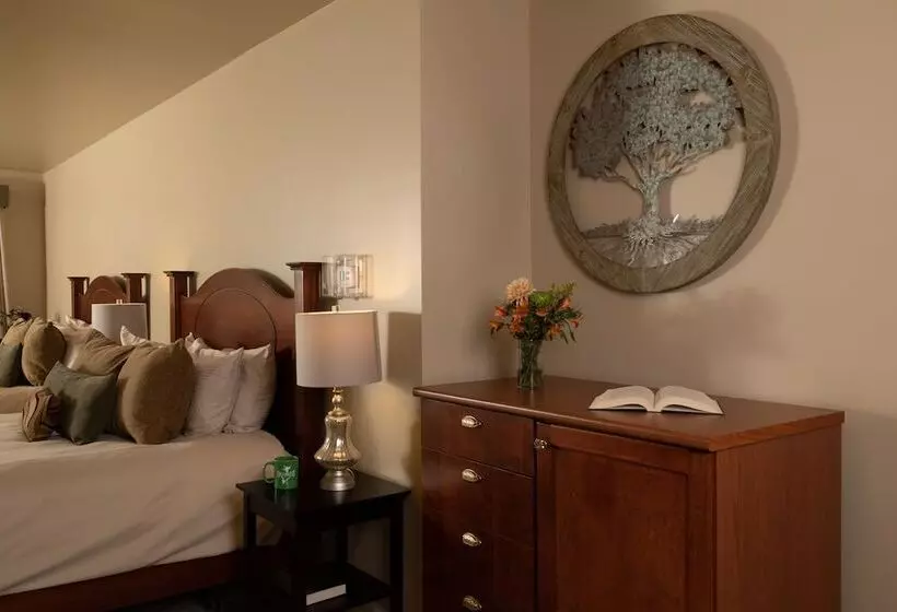 Aamiaismajoitus (B&B) The Oakwood Inn – Adults Only