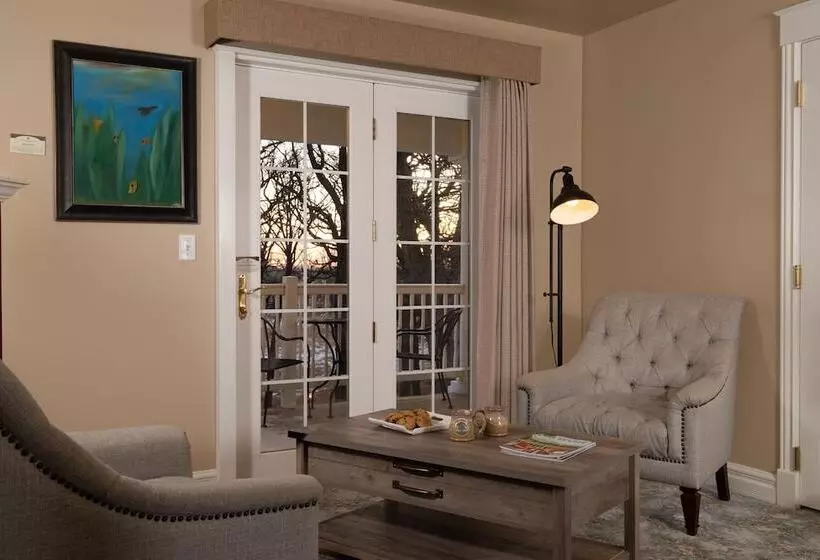 Aamiaismajoitus (B&B) The Oakwood Inn – Adults Only