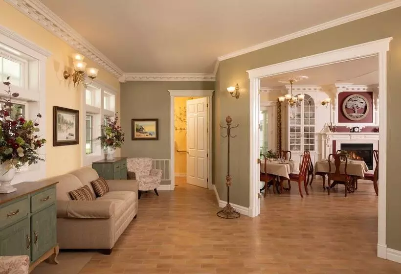 Aamiaismajoitus (B&B) The Oakwood Inn – Adults Only