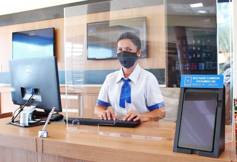 Bernal Hotel Econômico