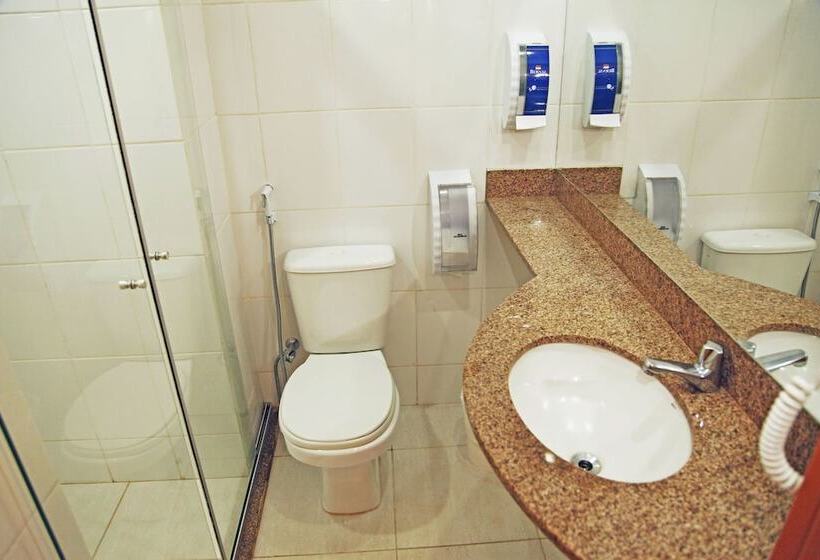 Bernal Hotel Econômico