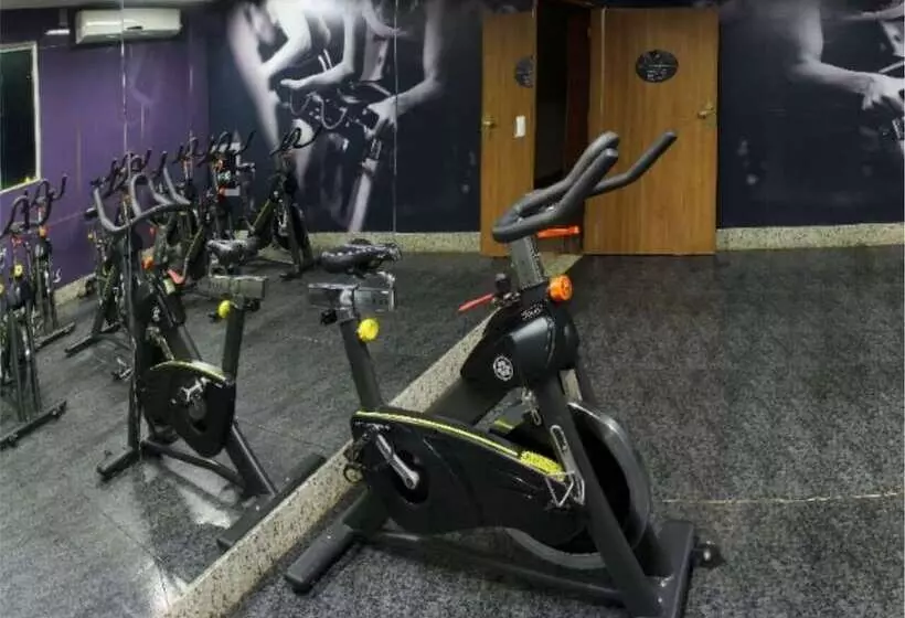 Bernal Hotel Econômico