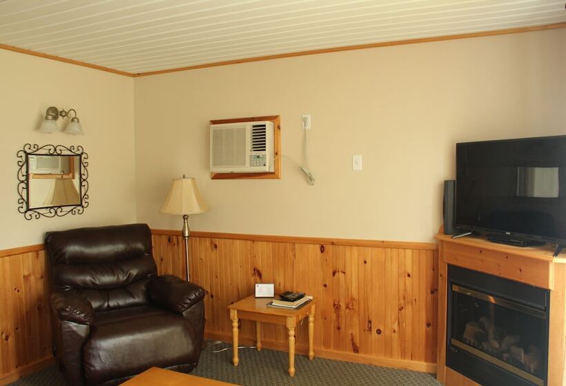 Hidden Acres Cottages