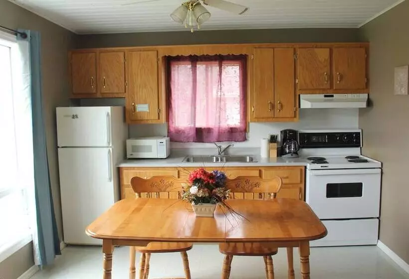 Hidden Acres Cottages