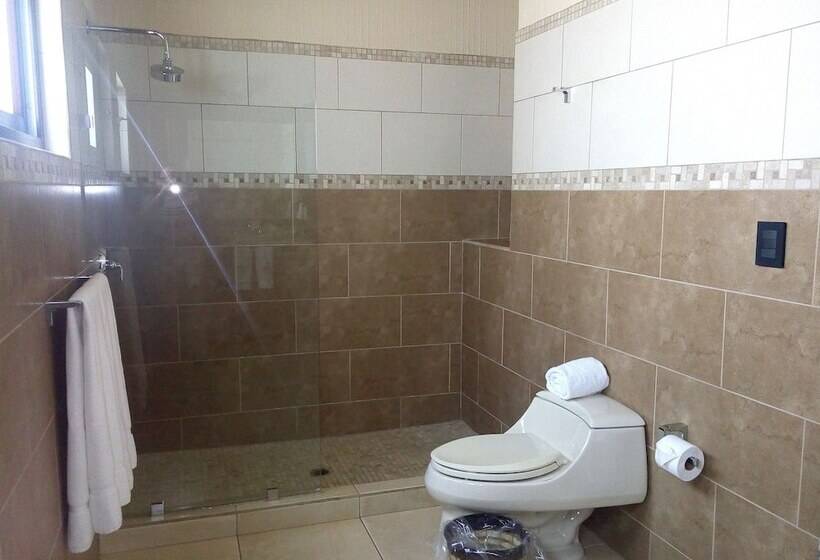 هتل Casa Imperial Coban