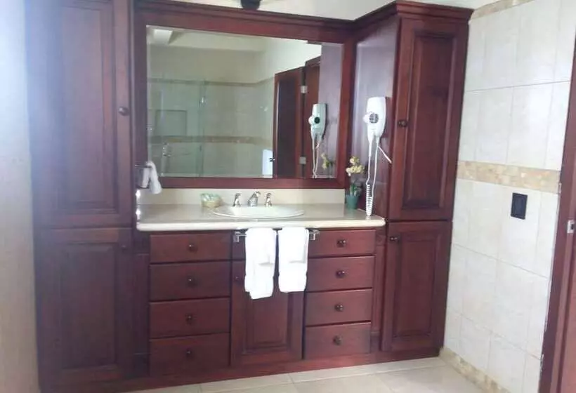 هتل Casa Imperial Coban