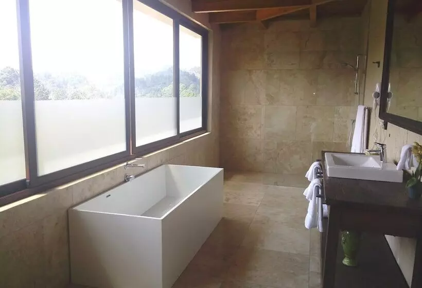 هتل Casa Imperial Coban