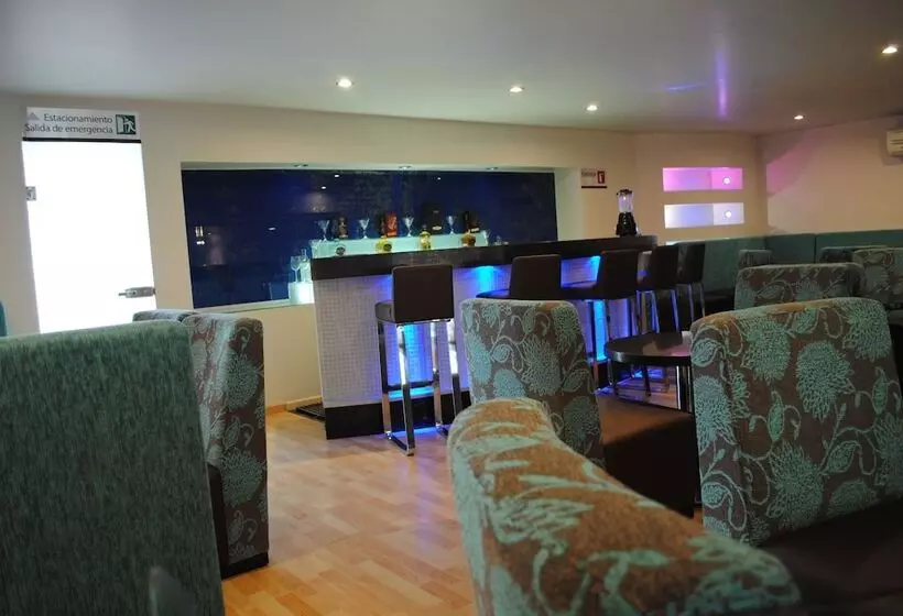 Hotelli Centinela Grand