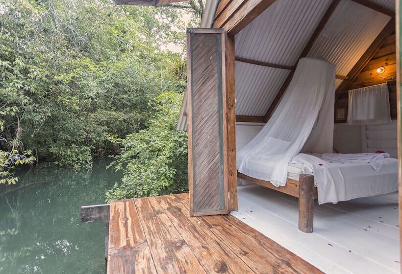 هتل Hacienda Tijax