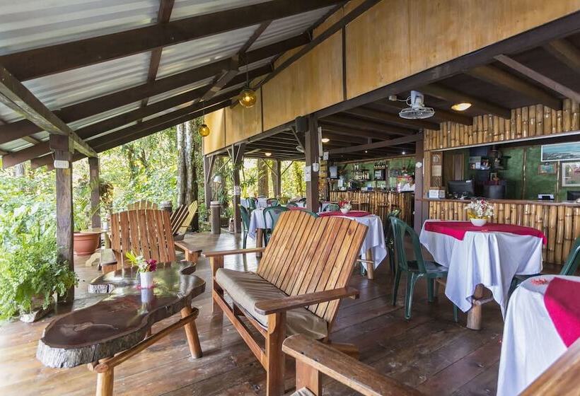 هتل Hacienda Tijax