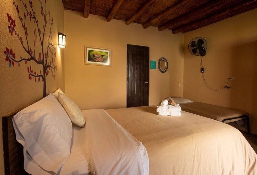 ホテル La Confianza