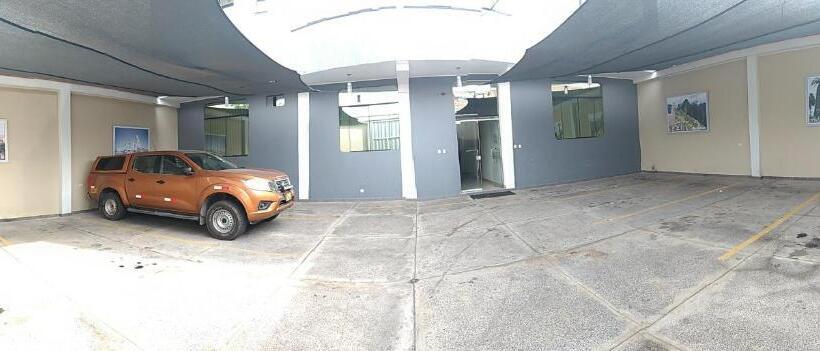 Отель Santa María