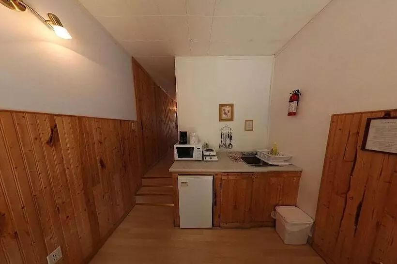 Lac Des Roches Resort