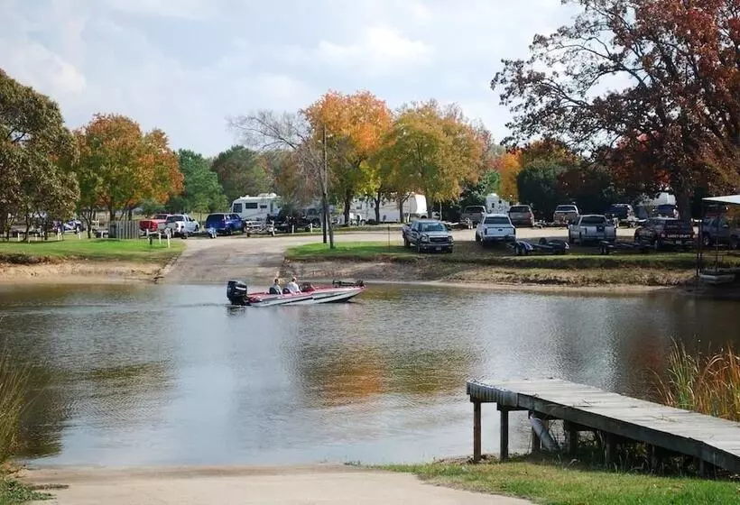 Lake Fork Marina & Motel