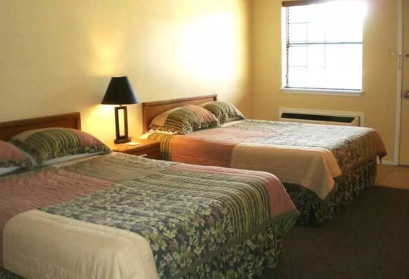 Lake Fork Marina & Motel