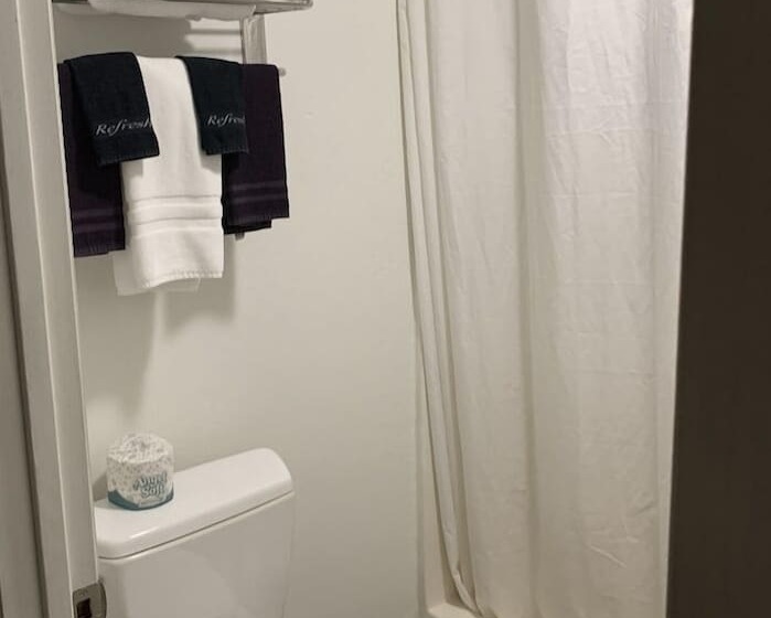 Motel Rumorz Neighborhood Hideaway