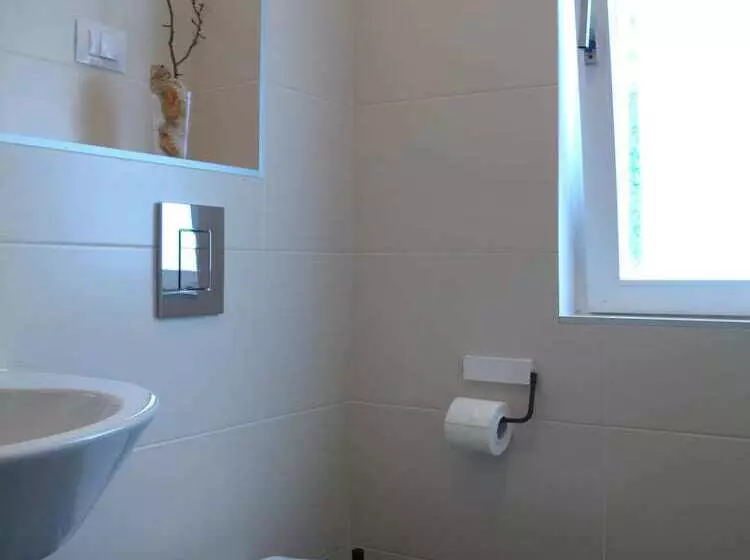 Majatalo Guesthouse Bor