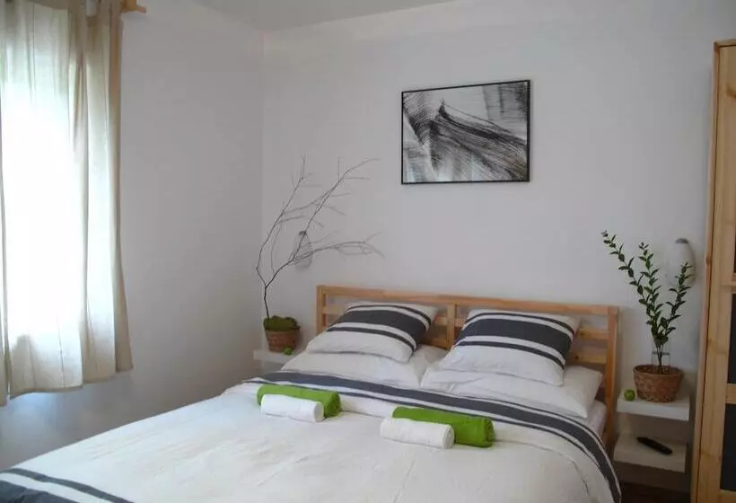 Majatalo Guesthouse Bor