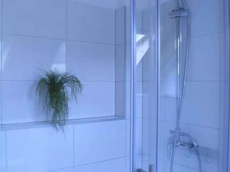 Majatalo Guesthouse Bor