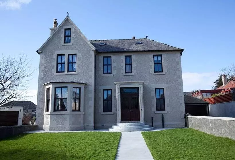 Majatalo Knysna House