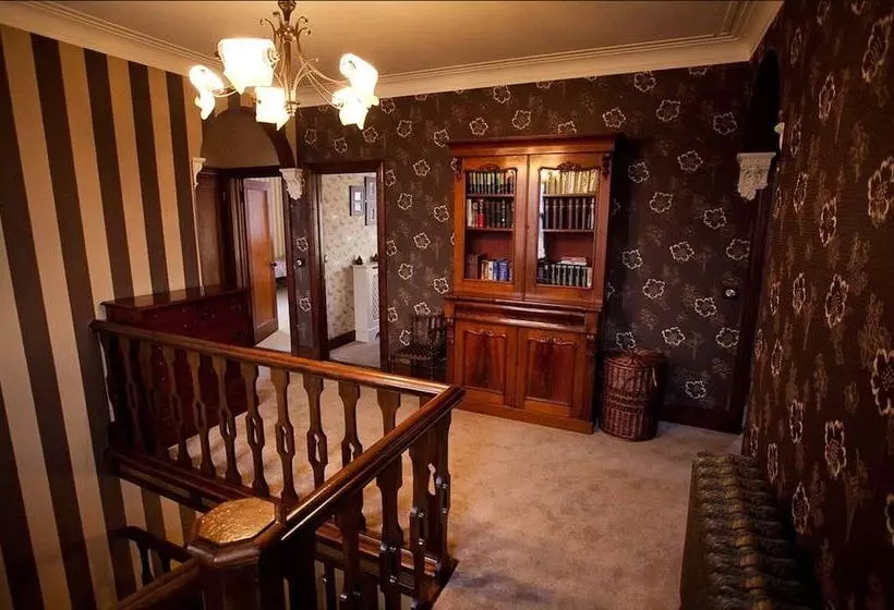 Majatalo Knysna House