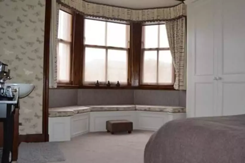 Majatalo Knysna House