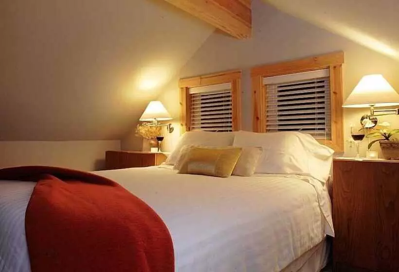 Majatalo Skiff Point Guest House