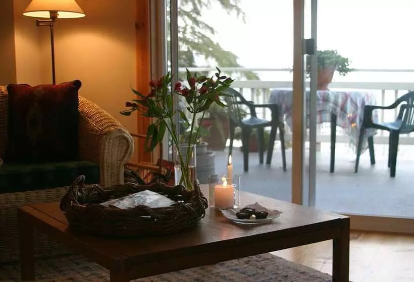 Majatalo Skiff Point Guest House