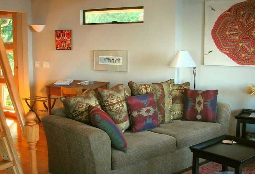 Pensionat Skiff Point Guest House