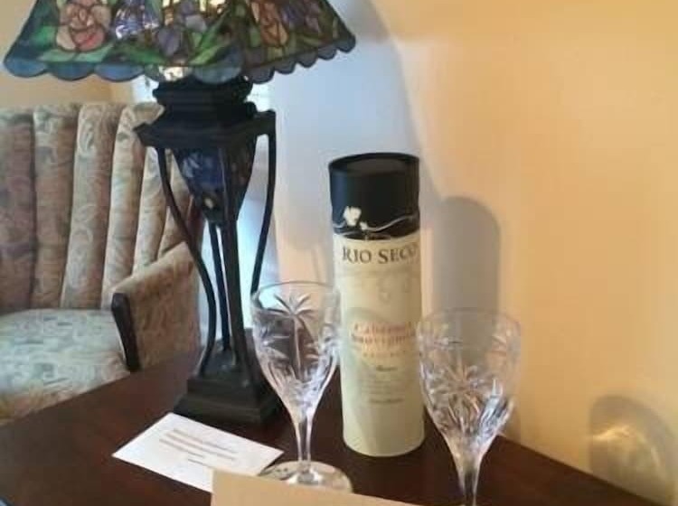 住宿加早餐  Parrish Grove Inn