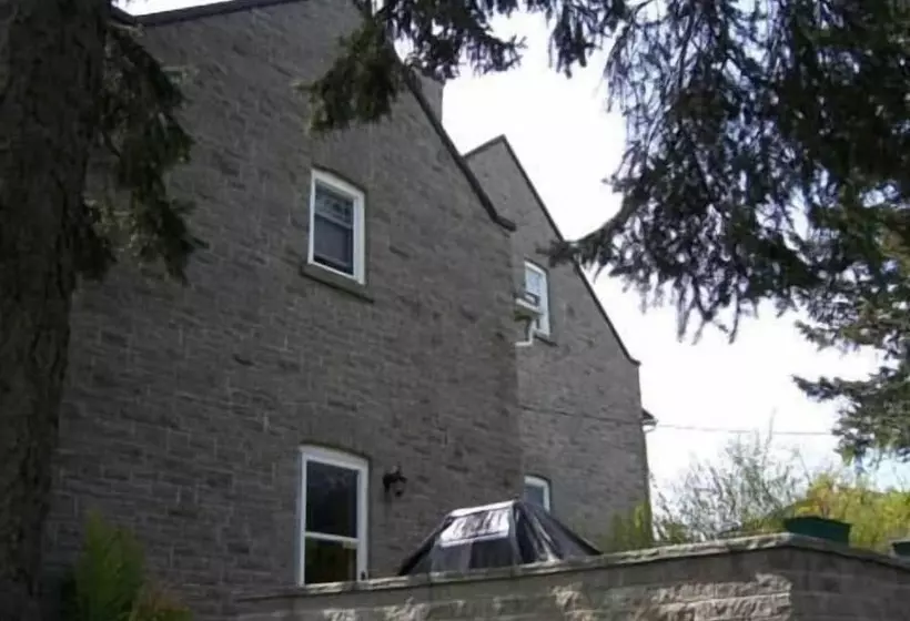 Aamiaismajoitus (B&B) The Colonel's Inn