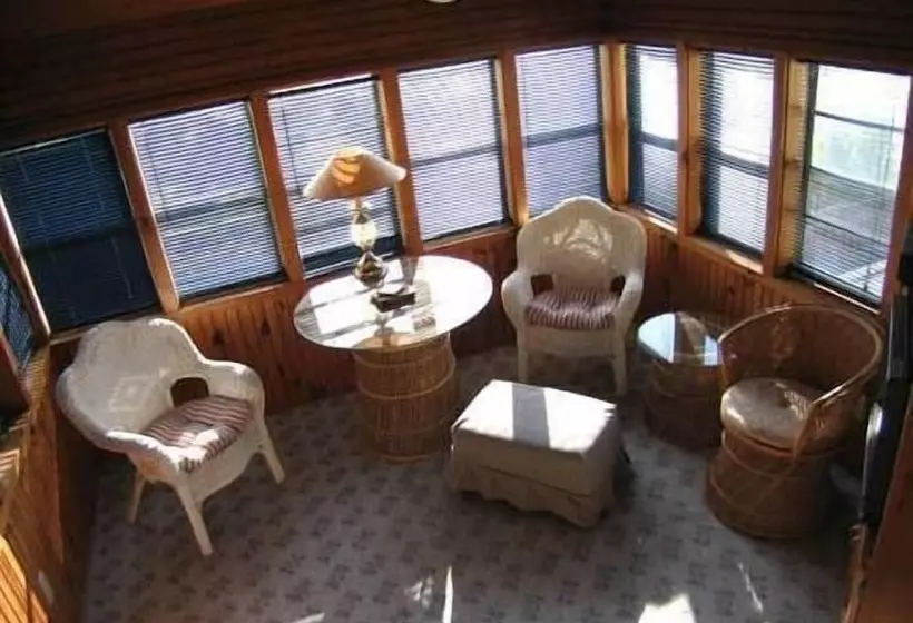 Aamiaismajoitus (B&B) The Colonel's Inn